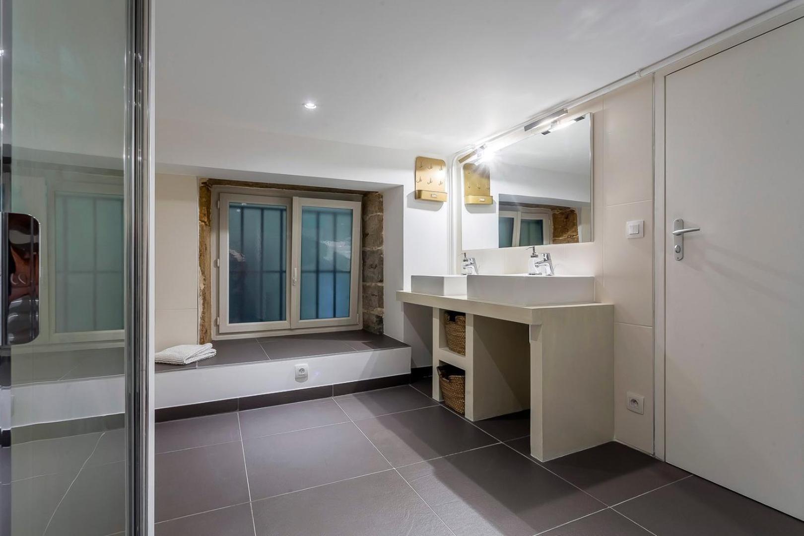 Charlie-Meublee Haut De Gamme-Duplex-260M2-Lyon 1 Buitenkant foto